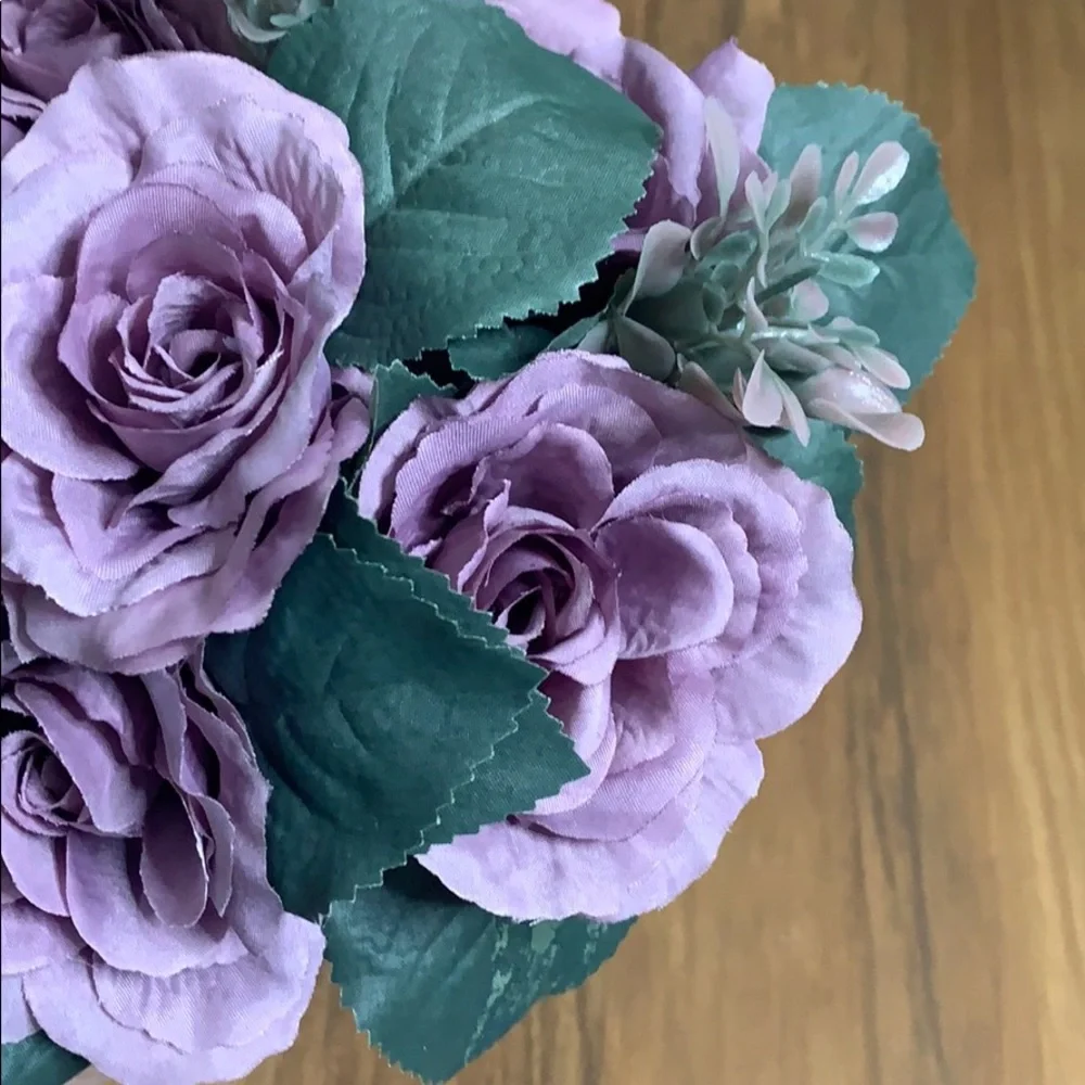 Faux purple‎ floral decor